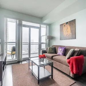 Modern Dunfield Ave By Globalstay Apartment